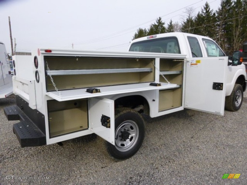 2014 F350 Super Duty XL SuperCab 4x4 Utility Truck - Oxford White / Steel photo #10