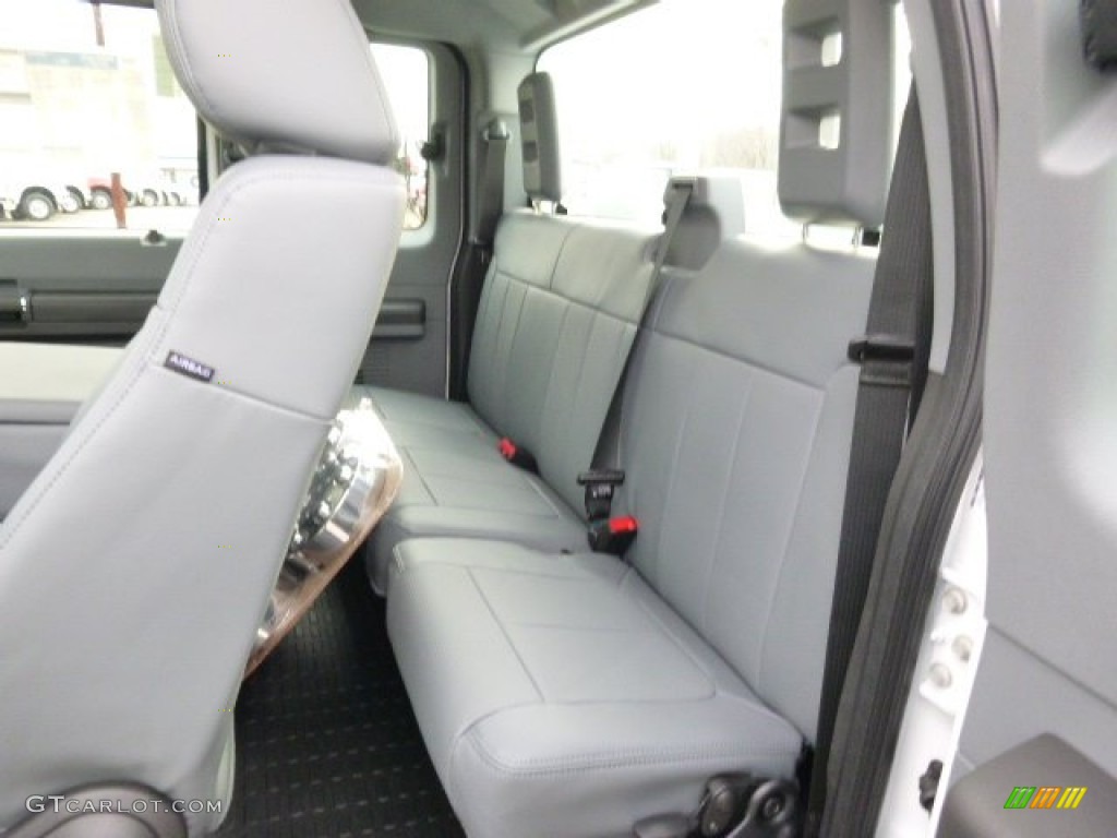 2014 F350 Super Duty XL SuperCab 4x4 Utility Truck - Oxford White / Steel photo #13