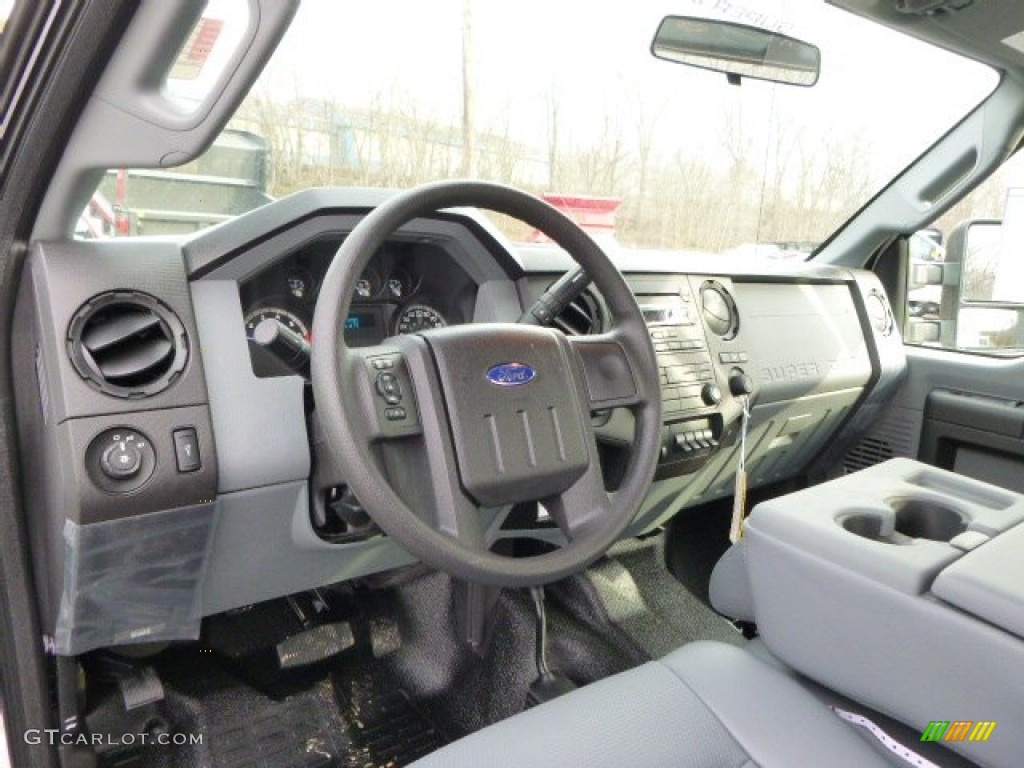 2014 F350 Super Duty XL SuperCab 4x4 Utility Truck - Oxford White / Steel photo #15
