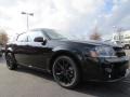 Black Clear Coat - Avenger SXT Photo No. 4