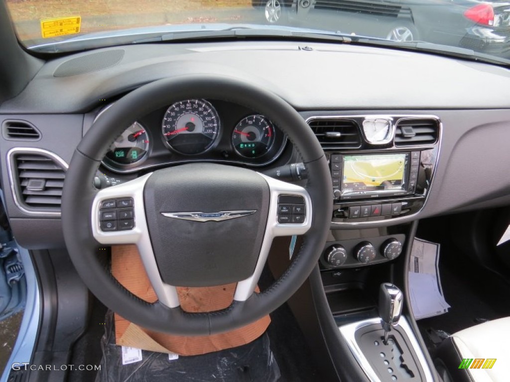 2014 Chrysler 200 Limited Convertible Dashboard Photos