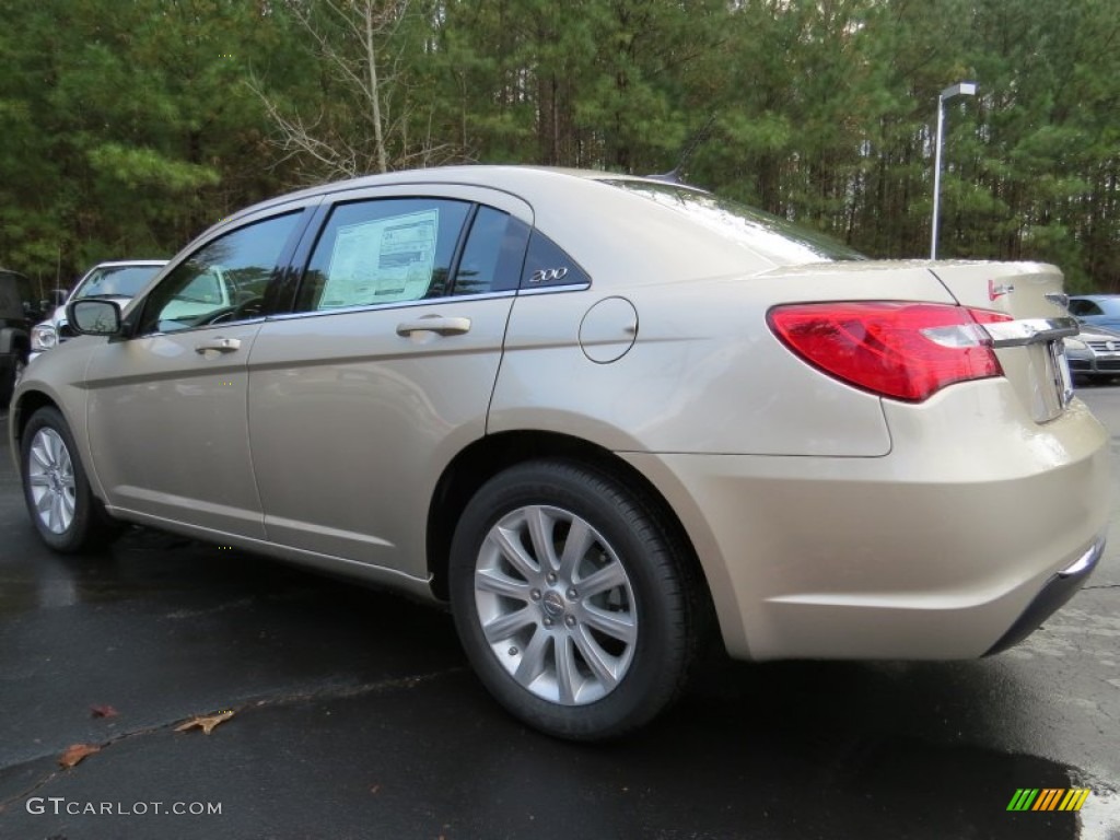 2014 200 Touring Sedan - Cashmere Pearl / Black/Light Frost Beige photo #2