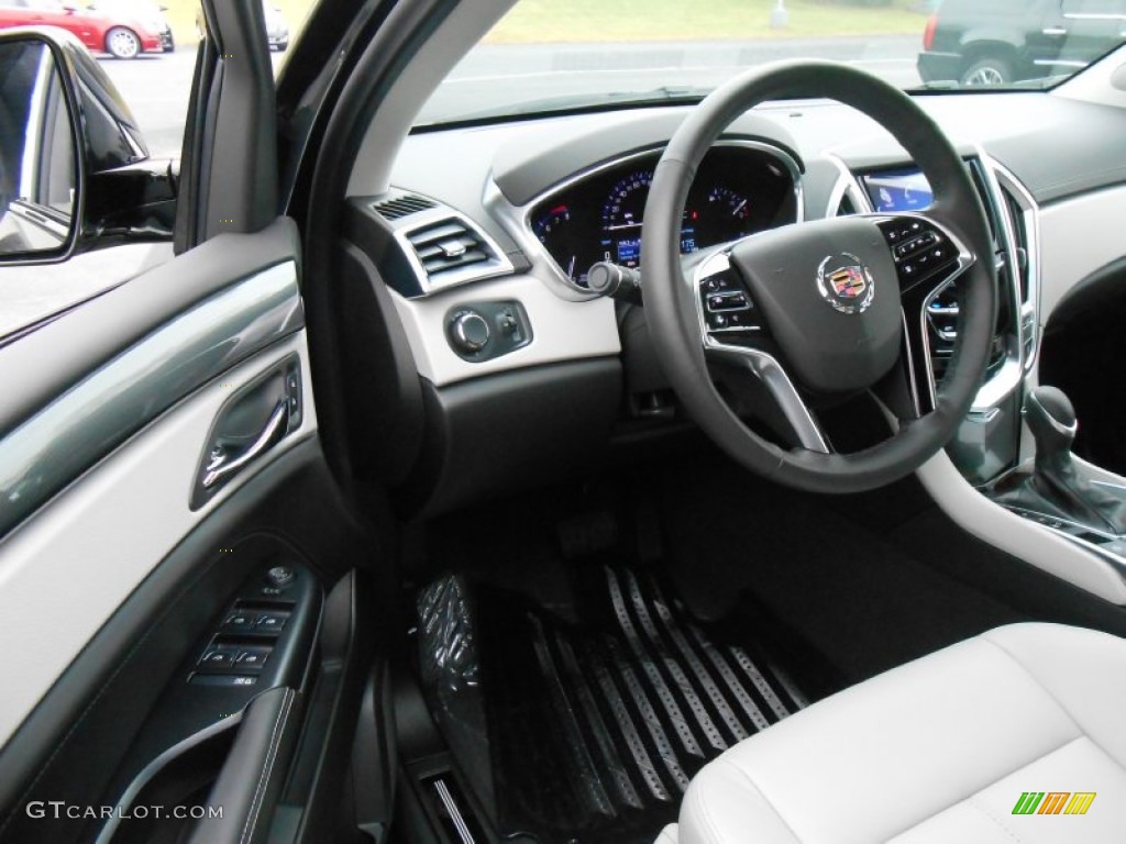 2014 Cadillac SRX FWD Light Titanium/Ebony Dashboard Photo #88499465