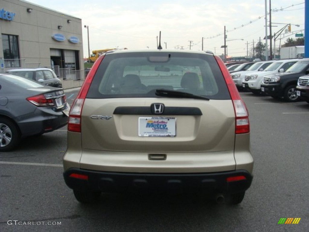 2007 CR-V LX 4WD - Borrego Beige Metallic / Ivory photo #5