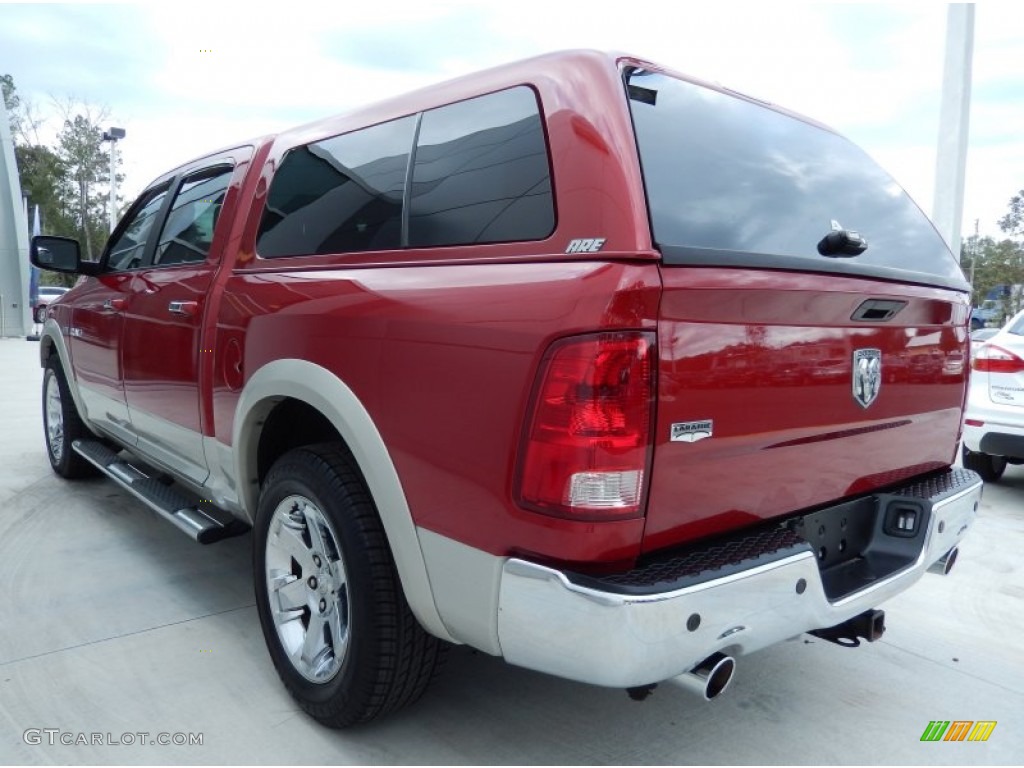 2010 Ram 1500 Laramie Crew Cab - Inferno Red Crystal Pearl / Light Pebble Beige/Bark Brown photo #2