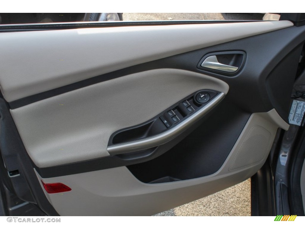 2012 Focus SEL Sedan - Sterling Grey Metallic / Stone photo #13