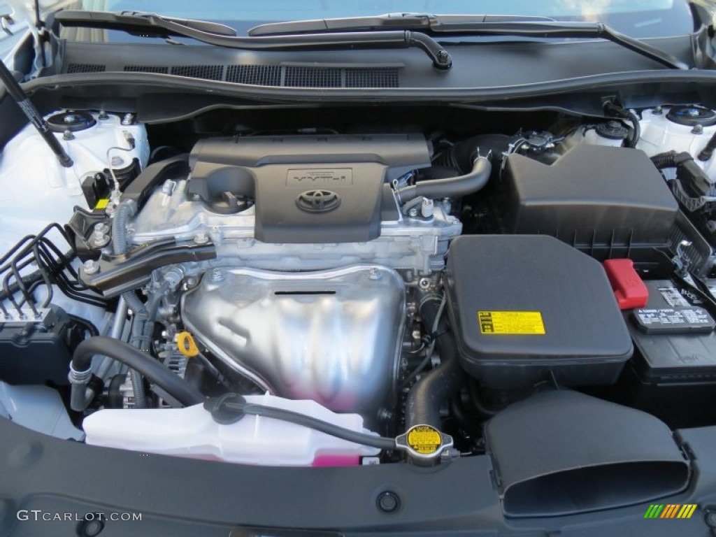2014 Camry SE - Super White / Black/Ash photo #16