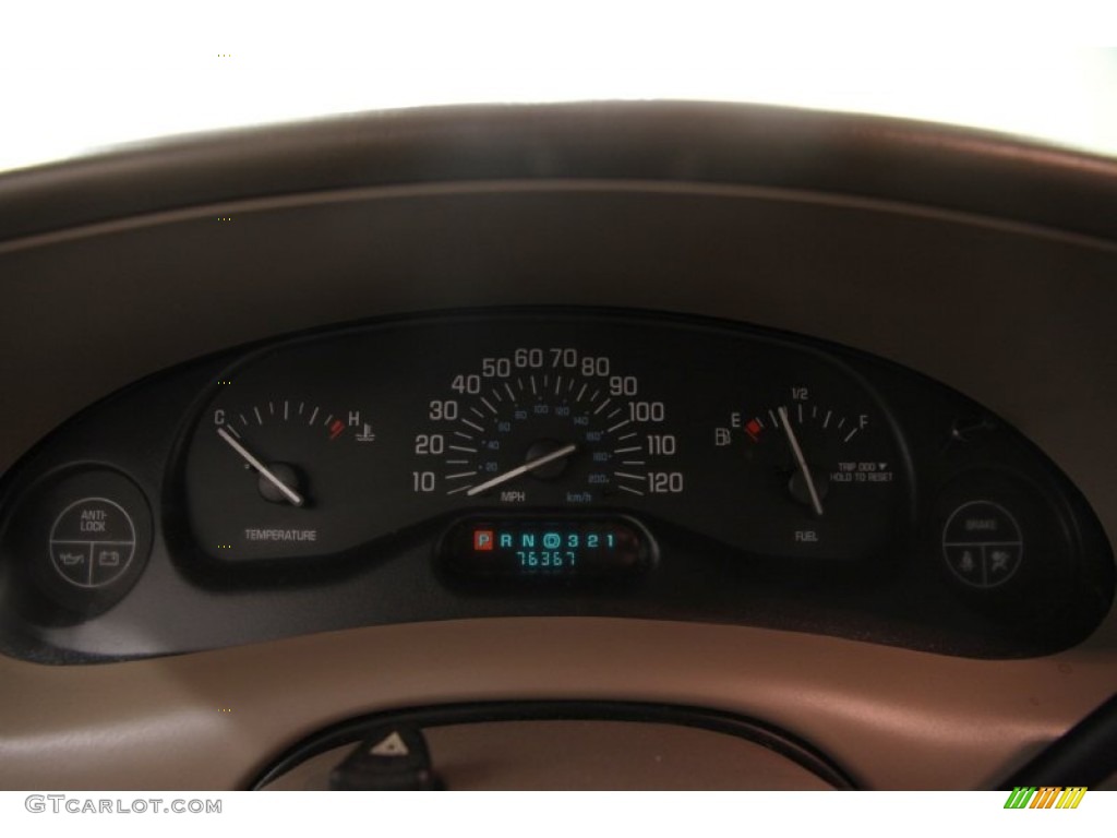 2002 Century Custom - Light Sandrift Metallic / Taupe photo #8