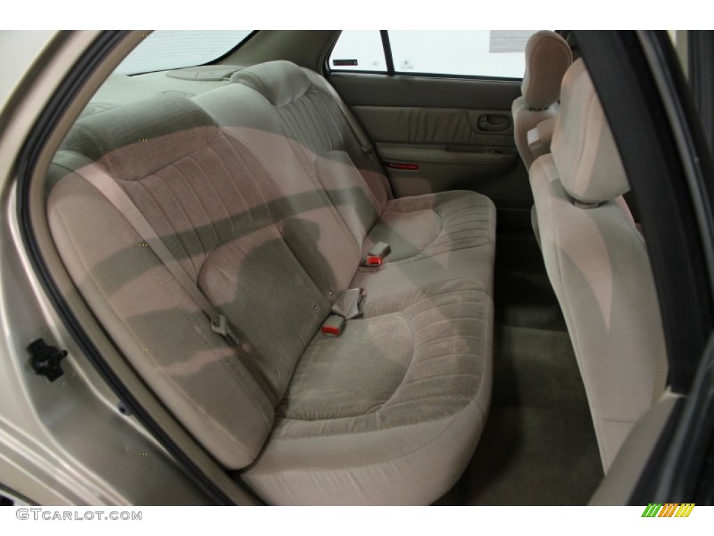 2002 Century Custom - Light Sandrift Metallic / Taupe photo #11