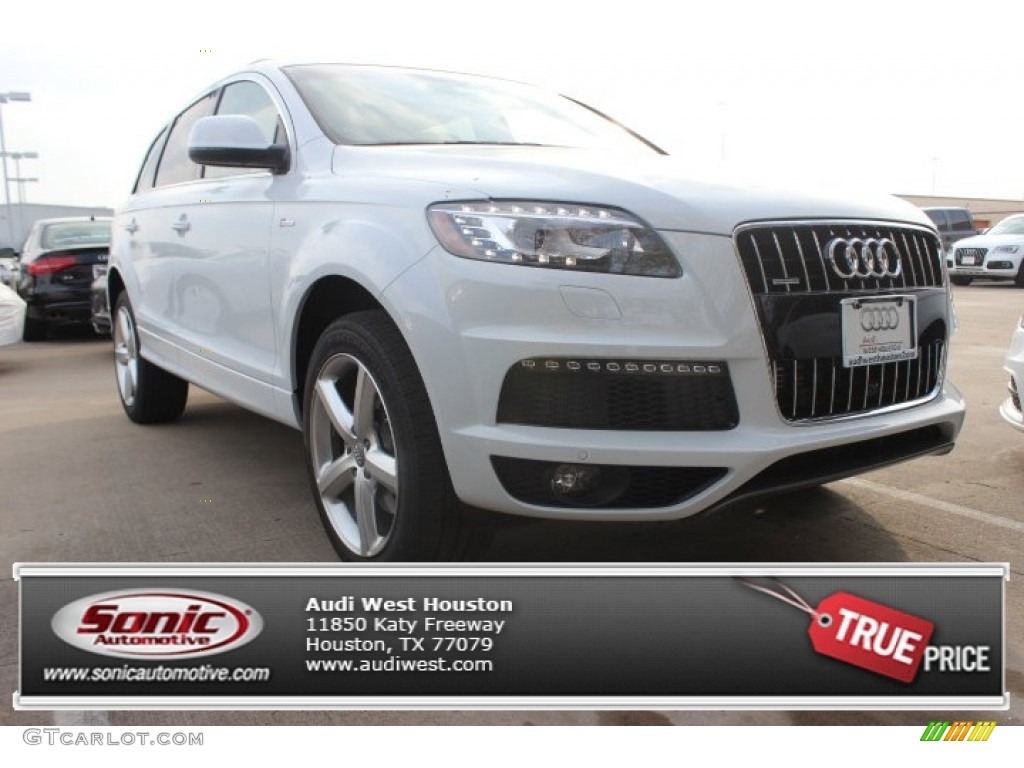 Glacier White Metallic Audi Q7