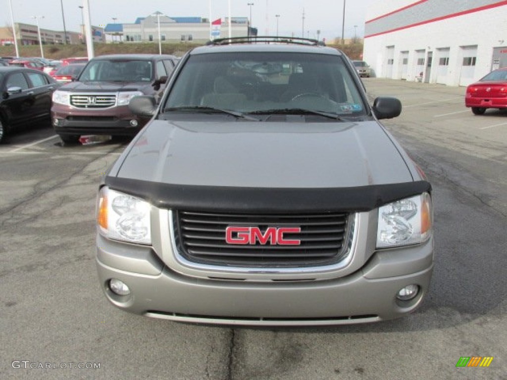 2002 Envoy SLE 4x4 - Sandalwood Metallic / Dark Pewter photo #4