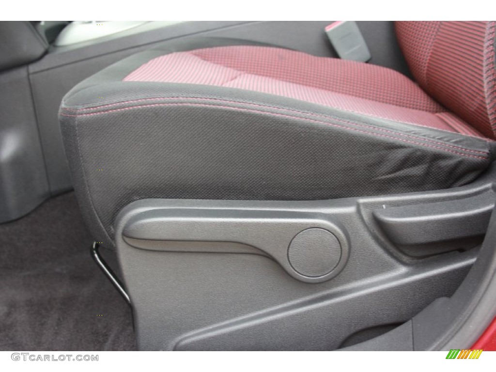 2008 Rogue SL - Venom Red Pearl / Black/Red photo #18