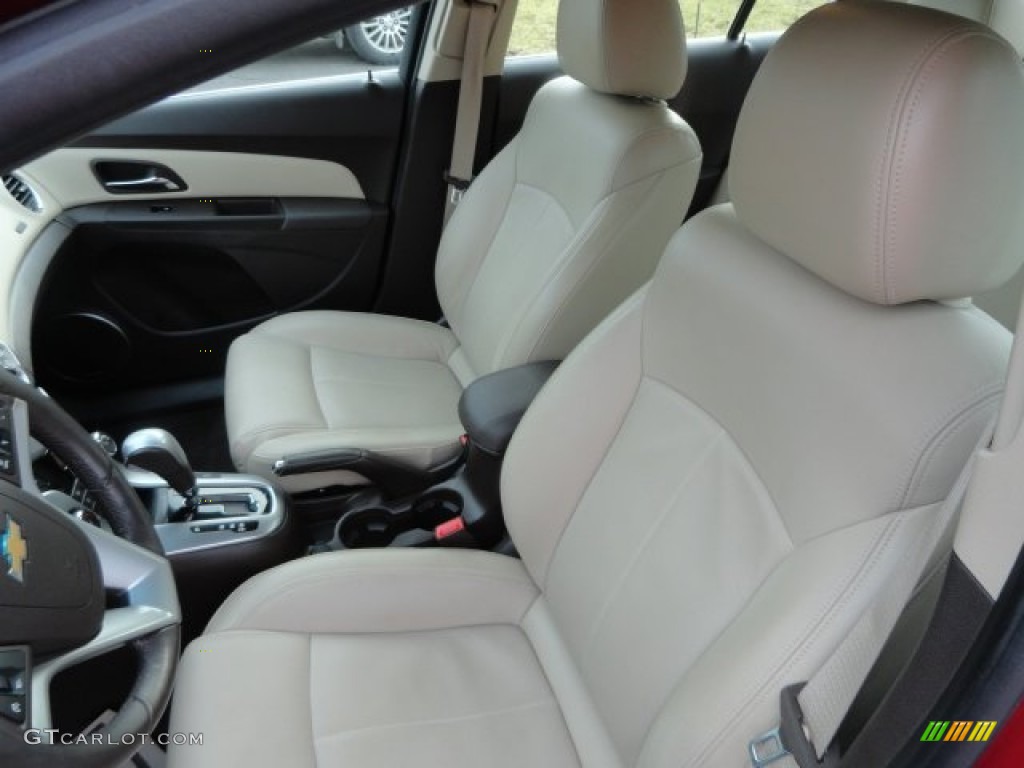 2011 Chevrolet Cruze LTZ Front Seat Photo #88527089