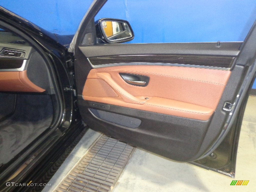 2011 5 Series 550i xDrive Sedan - Black Sapphire Metallic / Cinnamon Brown photo #24