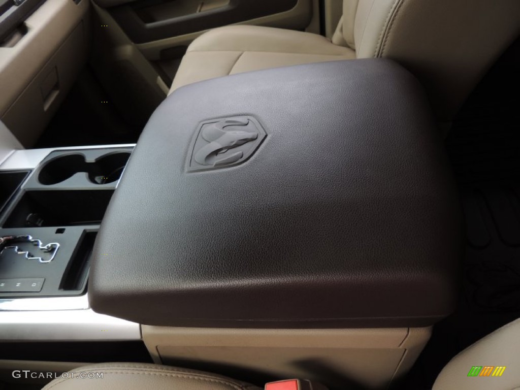 2011 Ram 1500 Laramie Crew Cab - Hunter Green Pearl / Light Pebble Beige/Bark Brown photo #23