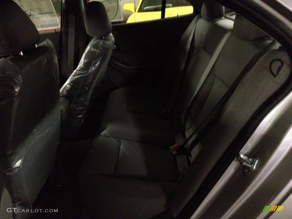 2014 Malibu LS - Silver Ice Metallic / Jet Black photo #6