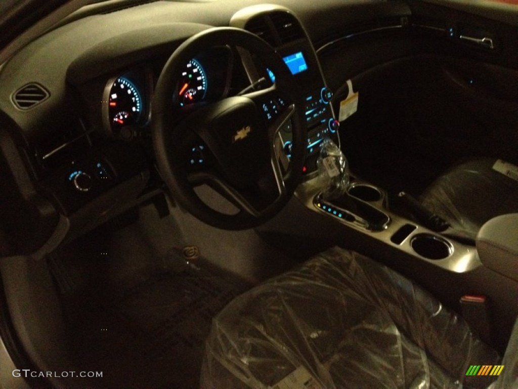 2014 Malibu LS - Silver Ice Metallic / Jet Black photo #7