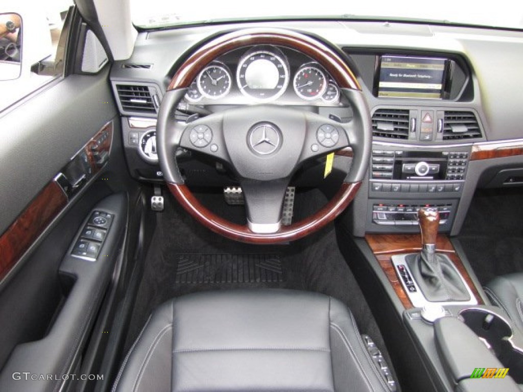 2011 Mercedes-Benz E 350 Cabriolet Dashboard Photos