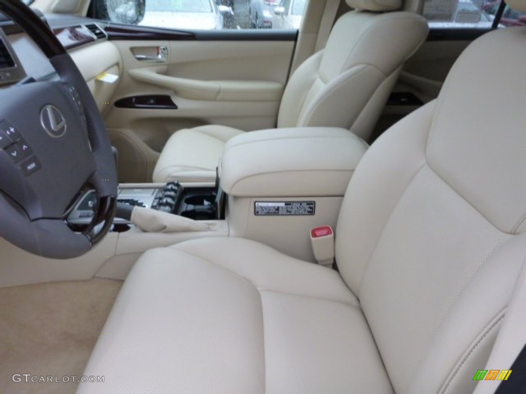 2014 Lexus LX 570 Front Seat Photo #88536164