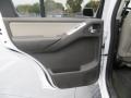 2008 Avalanche White Nissan Pathfinder SE  photo #33