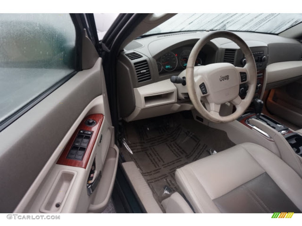 2005 Grand Cherokee Limited 4x4 - Deep Beryl Green Pearl / Dark Khaki/Light Graystone photo #9