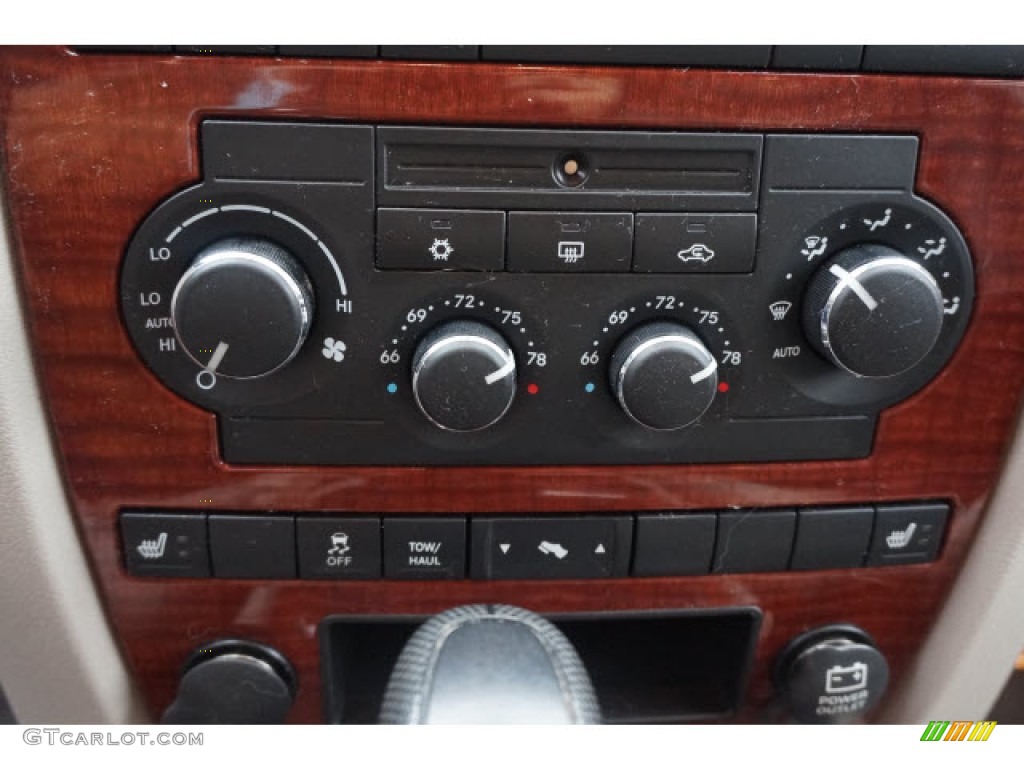 2005 Grand Cherokee Limited 4x4 - Deep Beryl Green Pearl / Dark Khaki/Light Graystone photo #13