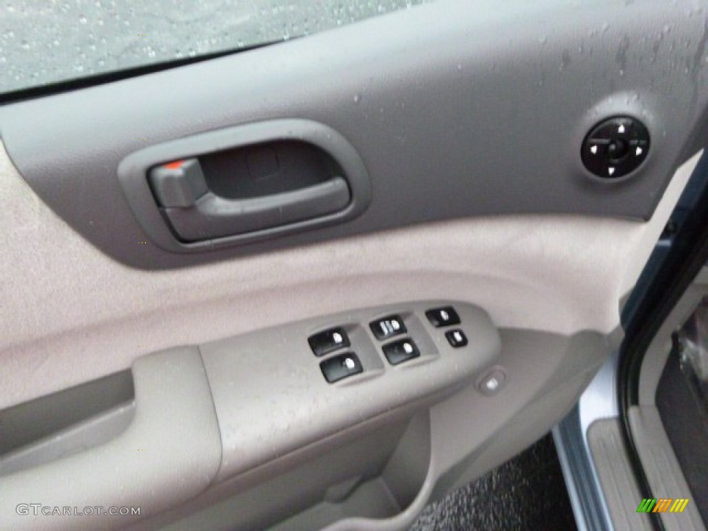 2008 Sedona LX - Glacier Blue Metallic / Gray photo #15