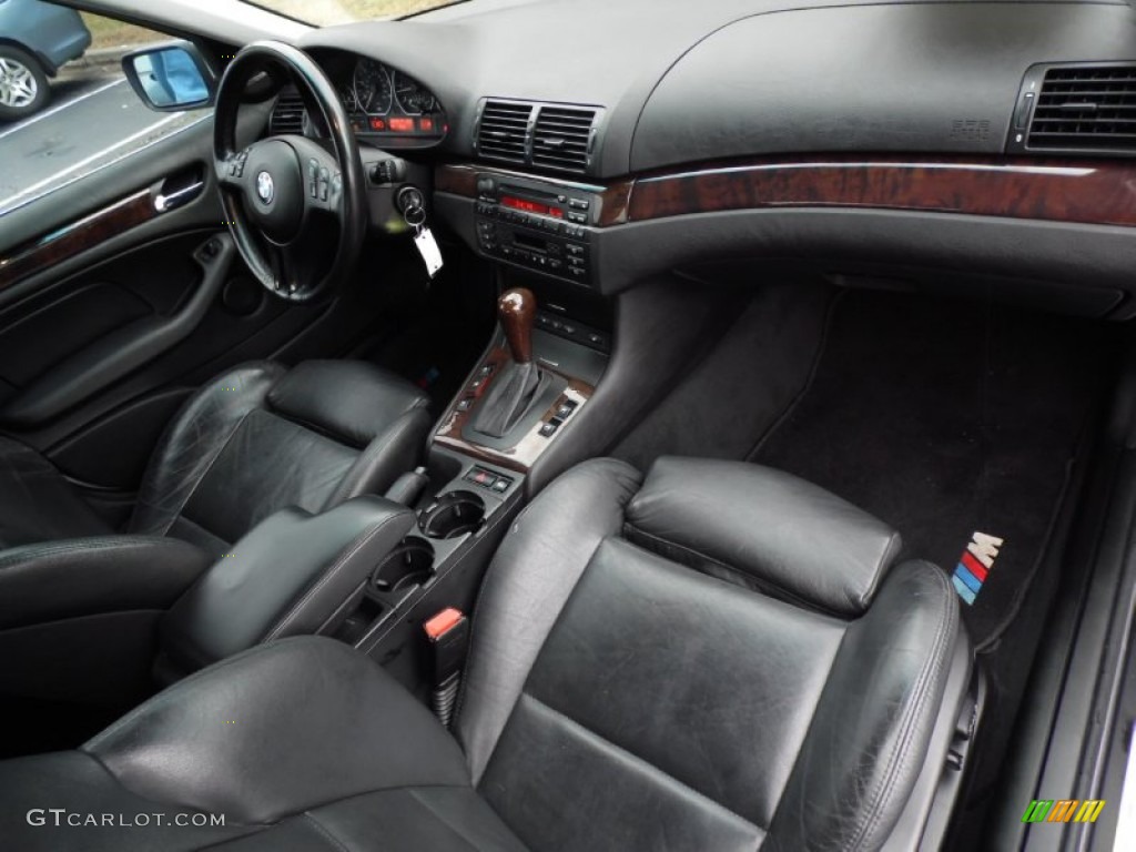 2003 BMW 3 Series 330xi Sedan Black Dashboard Photo #88546538