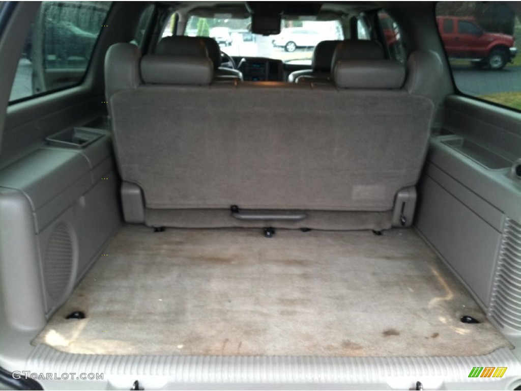2004 Cadillac Escalade ESV AWD Trunk Photo #88550246