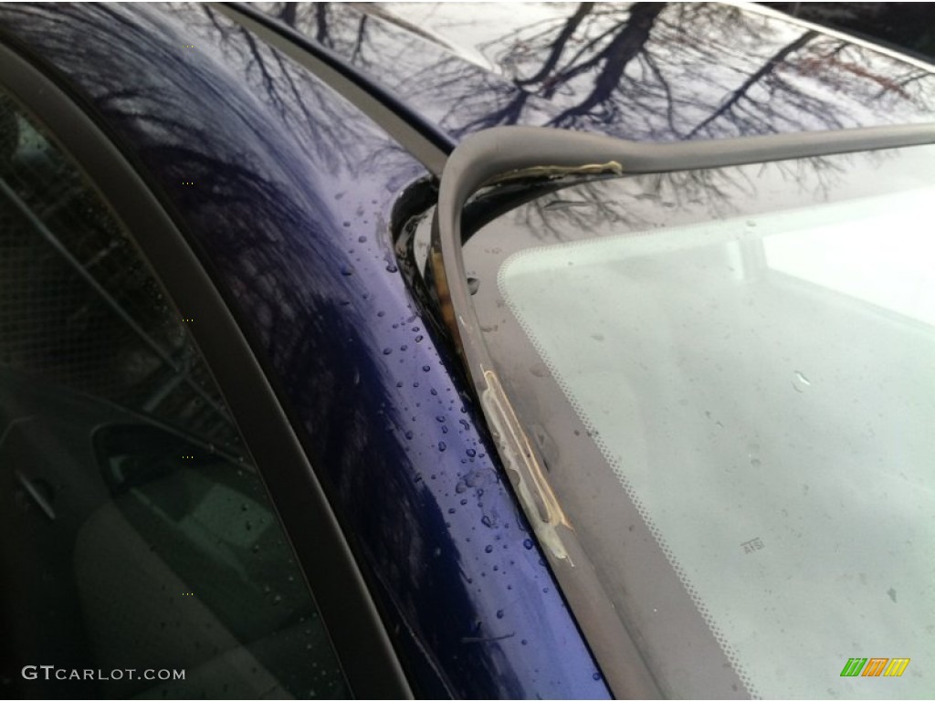 2005 MAZDA3 i Sedan - Strato Blue Mica / Black photo #3