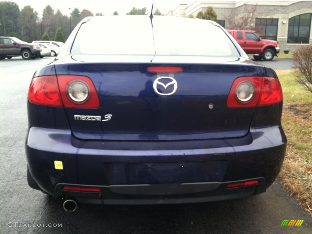 2005 MAZDA3 i Sedan - Strato Blue Mica / Black photo #7
