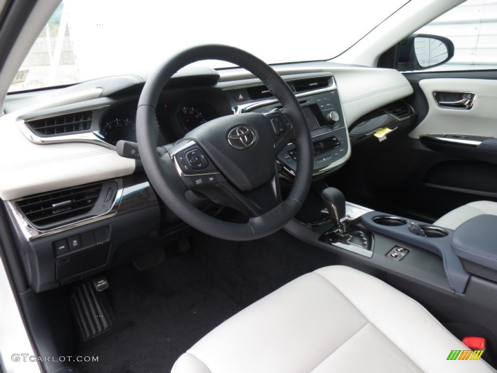 Light Gray Interior 2014 Toyota Avalon XLE Photo #88551479