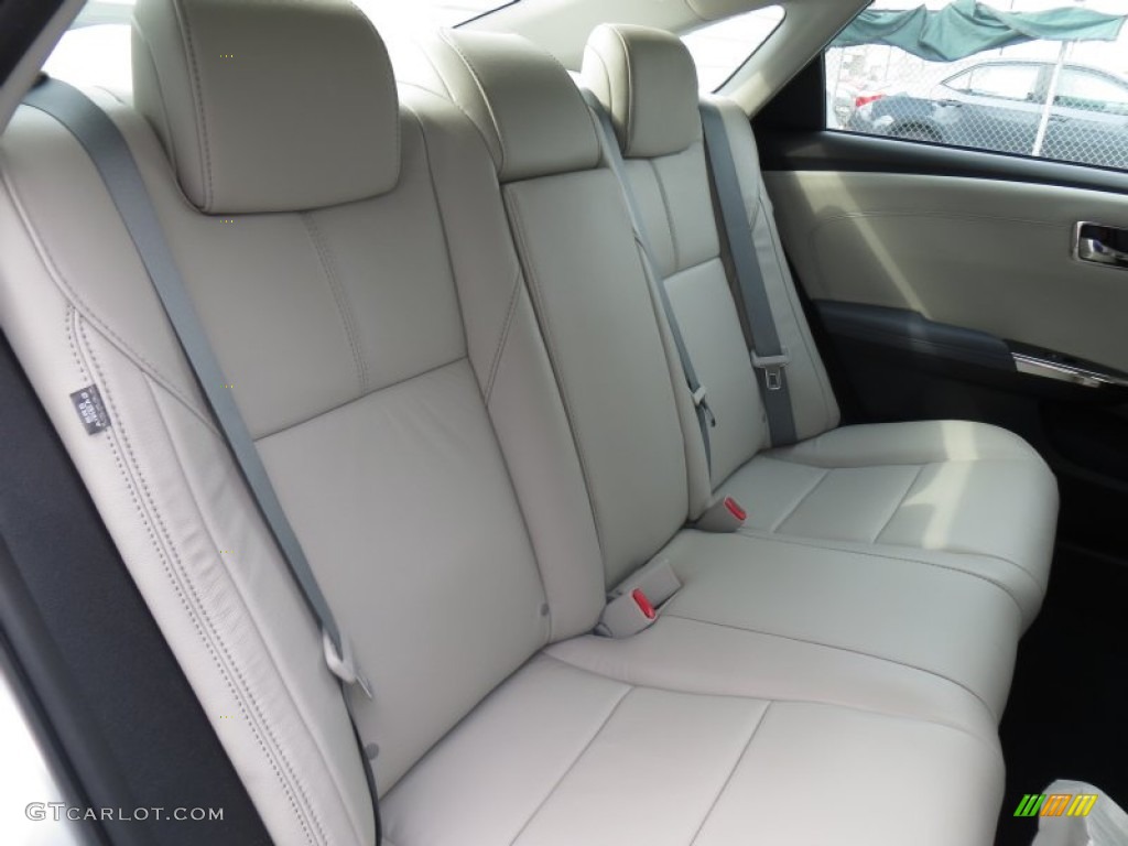 2014 Toyota Avalon XLE Rear Seat Photo #88552241