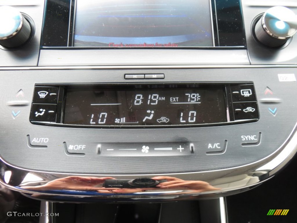 2014 Toyota Avalon Hybrid XLE Premium Controls Photo #88553306