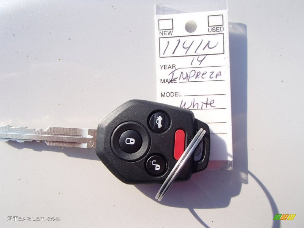2014 Subaru Impreza 2.0i Premium 5 Door Keys Photos