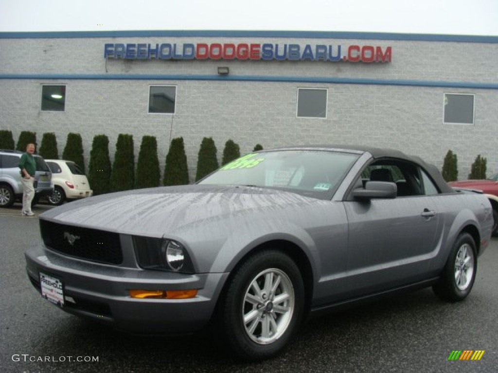2007 Mustang V6 Premium Convertible - Tungsten Grey Metallic / Dark Charcoal photo #2