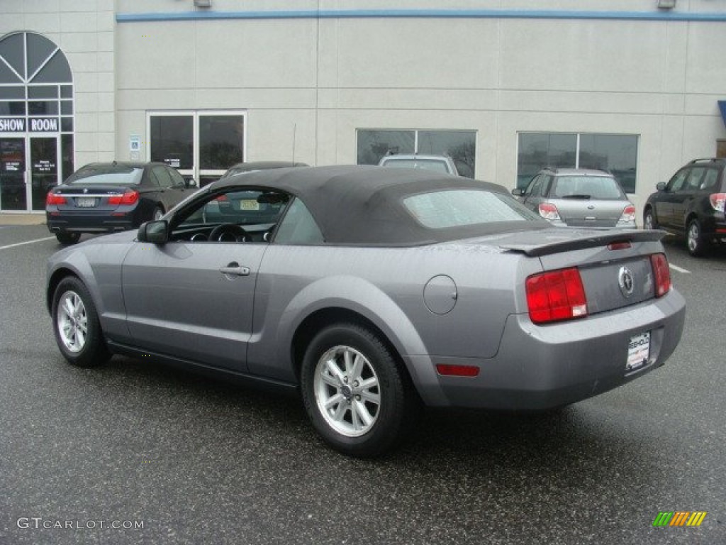 2007 Mustang V6 Premium Convertible - Tungsten Grey Metallic / Dark Charcoal photo #10