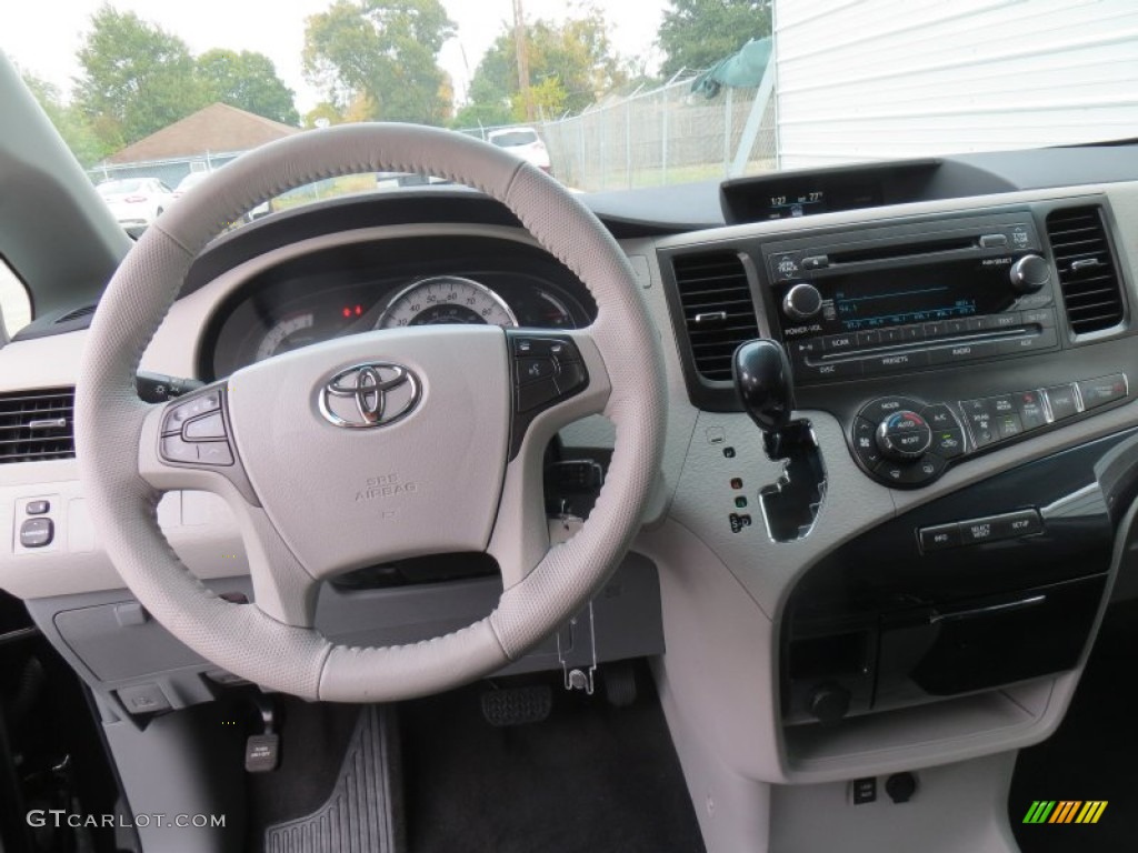 2014 Toyota Sienna SE Dark Charcoal Dashboard Photo #88554920