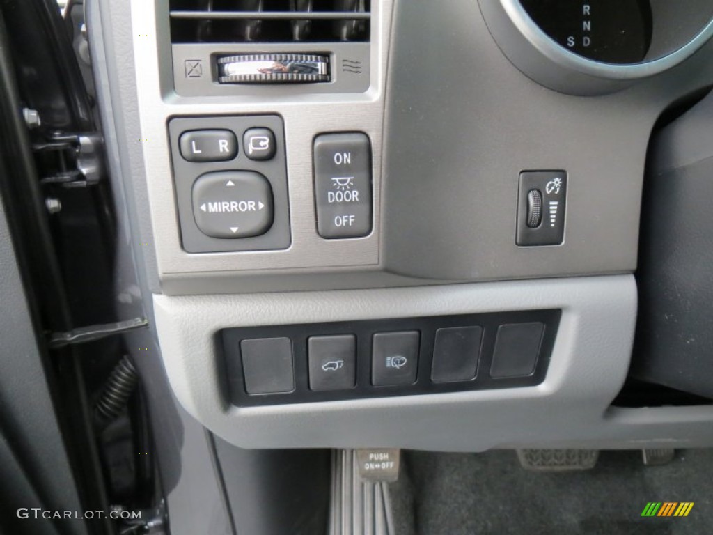 2014 Toyota Sequoia Limited Controls Photo #88555943