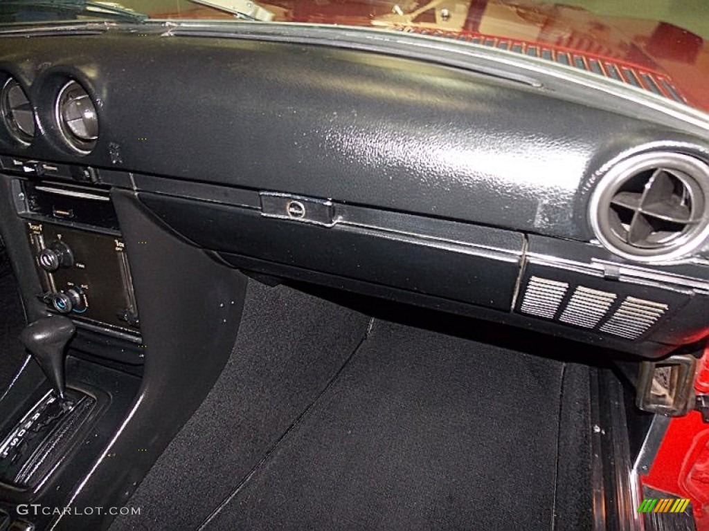 1977 SL Class 450 SL roadster - Signal Red / Black photo #15