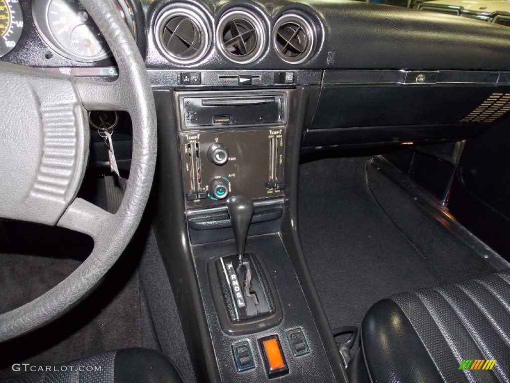 1977 Mercedes-Benz SL Class 450 SL roadster Controls Photo #88557257