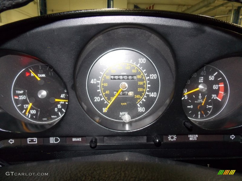 1977 Mercedes-Benz SL Class 450 SL roadster Gauges Photo #88557305