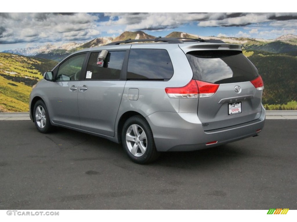 2014 Sienna LE - Silver Sky Metallic / Light Gray photo #3