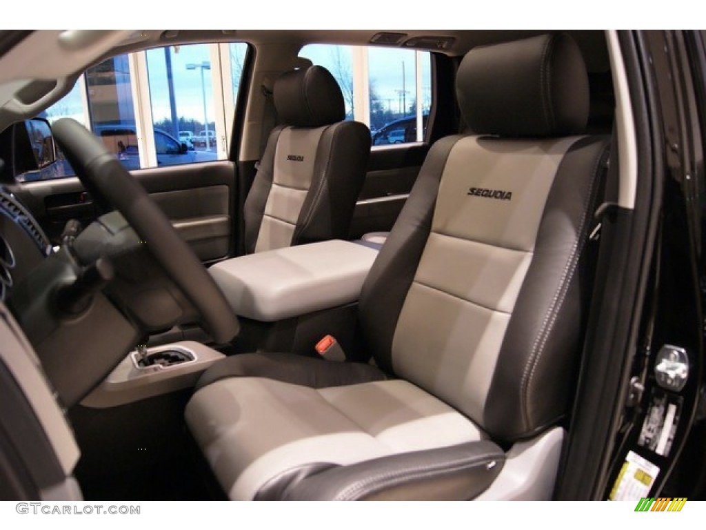 2014 Toyota Sequoia SR5 4x4 Front Seat Photos