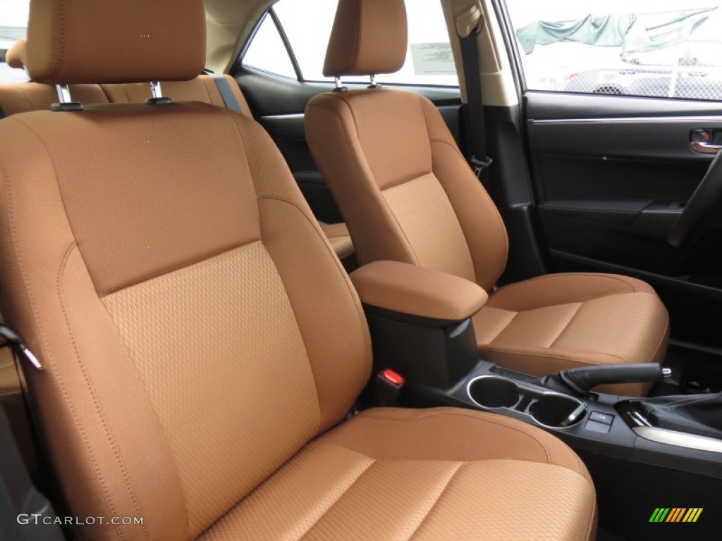2014 Toyota Corolla LE Front Seat Photo #88560743