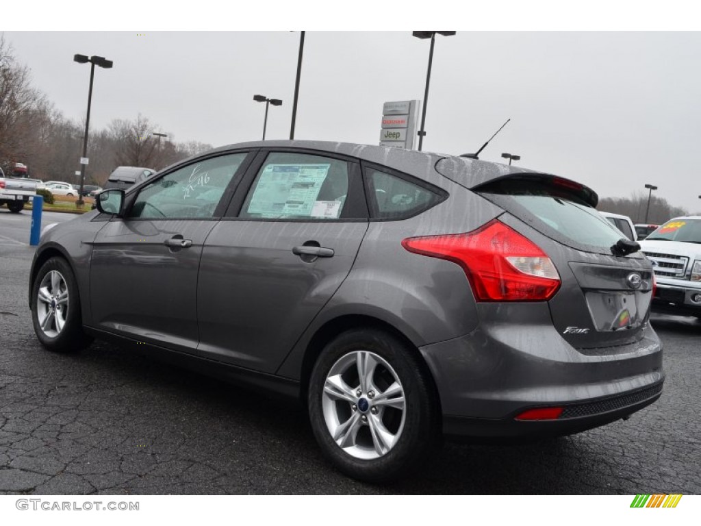 2014 Focus SE Hatchback - Sterling Gray / Charcoal Black photo #26