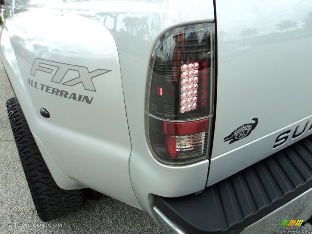 2008 F350 Super Duty FX4 Crew Cab 4x4 Dually - Silver Metallic / Black photo #13