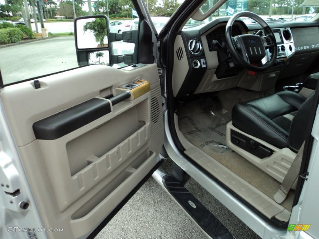 2008 F350 Super Duty FX4 Crew Cab 4x4 Dually - Silver Metallic / Black photo #28
