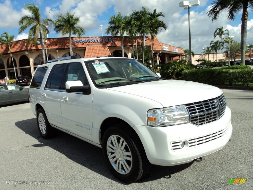 2010 Navigator  - White Platinum Metallic Tri-Coat / Stone photo #1
