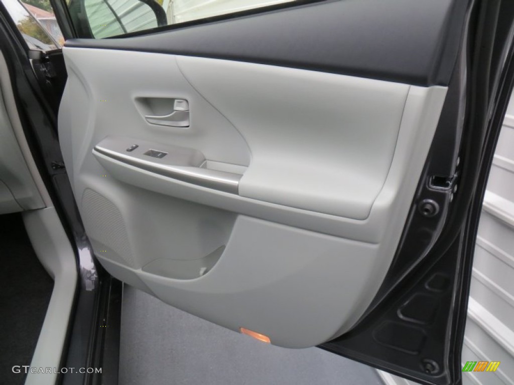 2014 Toyota Prius v Five Misty Gray Door Panel Photo #88565180